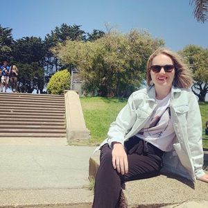 Meet your Posher, Lisa